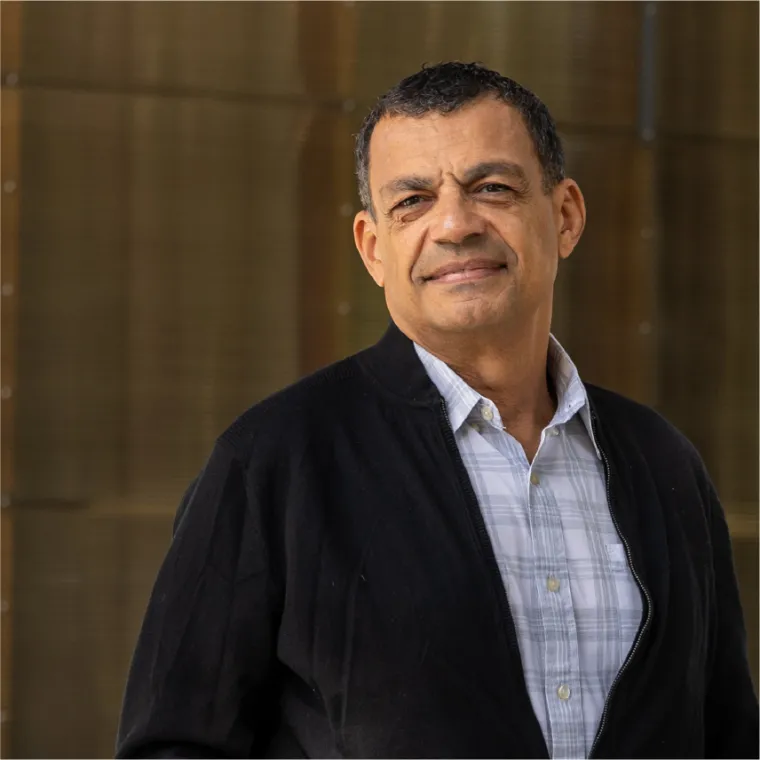 Headshot of award winner Antonio Jose Bacelar de Silva